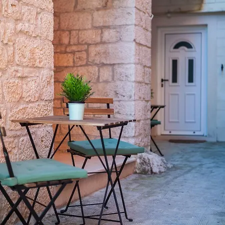 Apartments Emotha Trogir Exterior photo