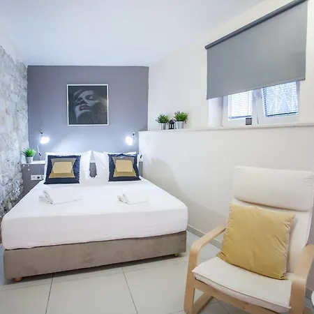Apartments Emotha Trogir Exterior photo