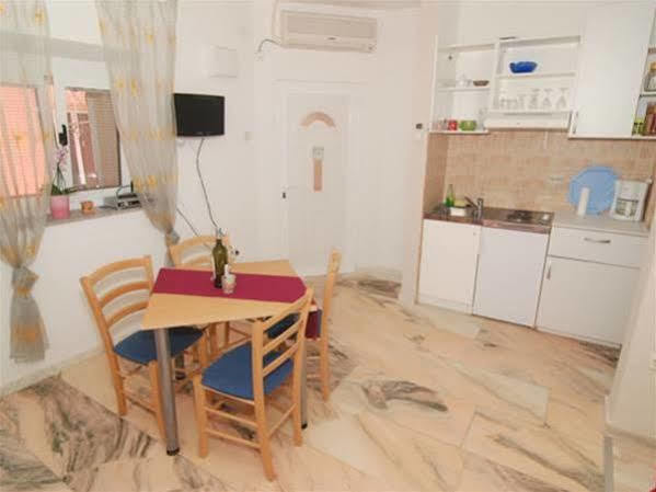 Emotha Apartment